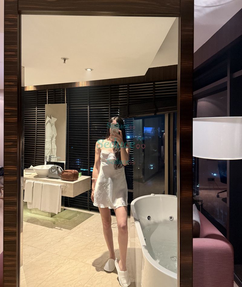Photo escort girl Cansu: the best escort service