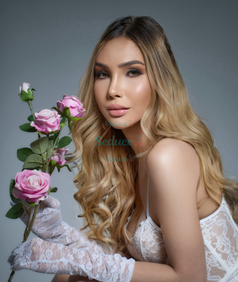 Photo escort girl Chloe: the best escort service