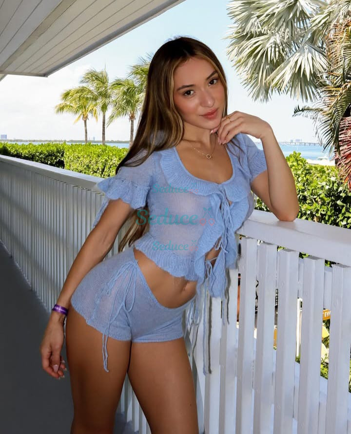 Photo escort girl Leya: the best escort service