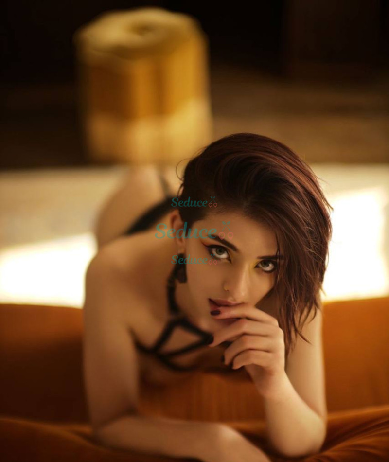 Photo escort girl Adjika: the best escort service
