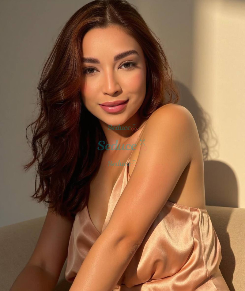 Photo escort girl Veyra: the best escort service
