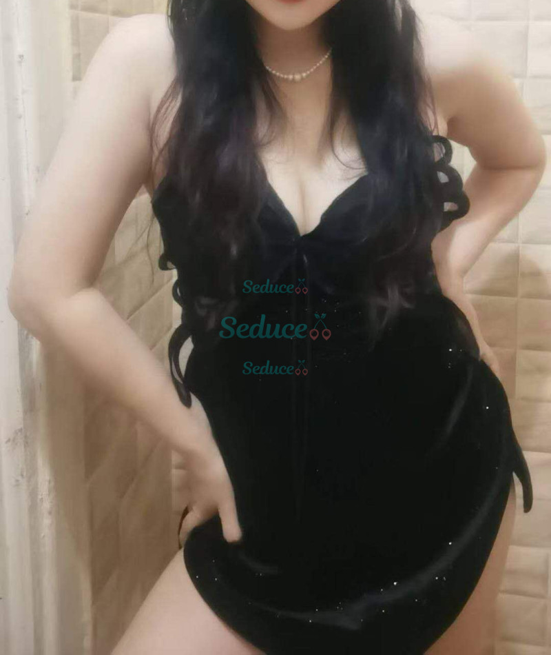 Photo escort girl ruoyan: the best escort service