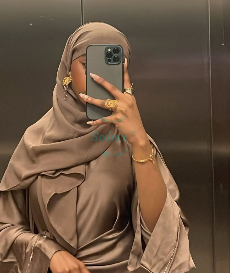 Photo escort girl Latifah: the best escort service