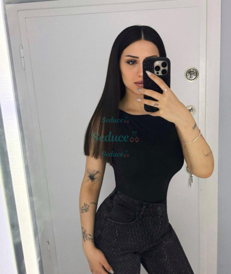 Photo escort girl Sinem: the best escort service