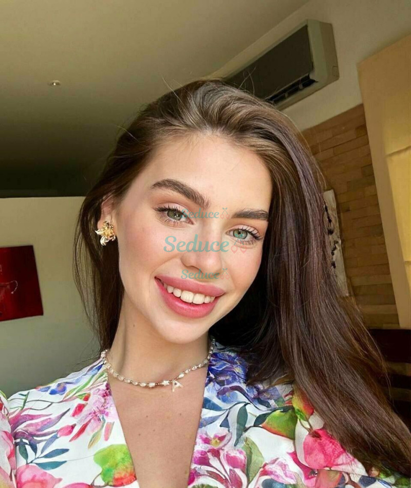 Photo escort girl Irina : the best escort service