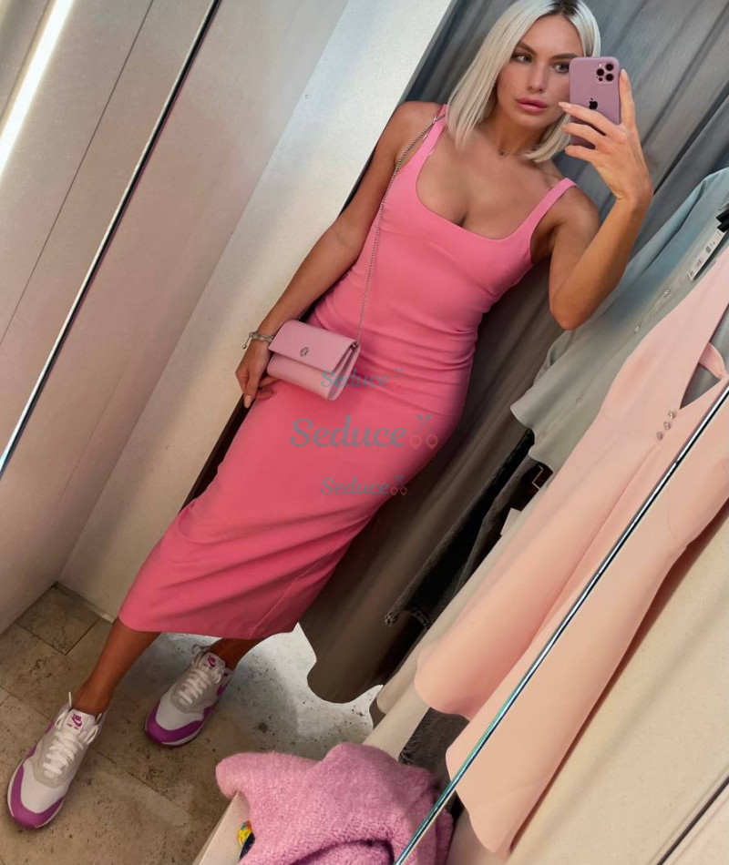 Photo escort girl ADIEL: the best escort service