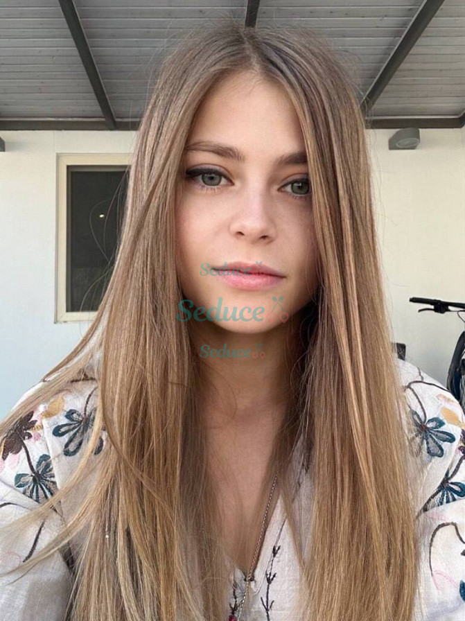 Photo escort girl Emma: the best escort service