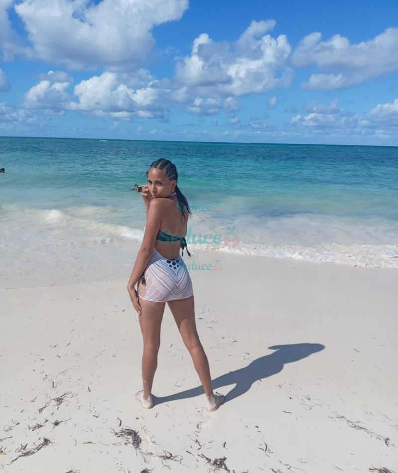 Photo escort girl morenita12: the best escort service
