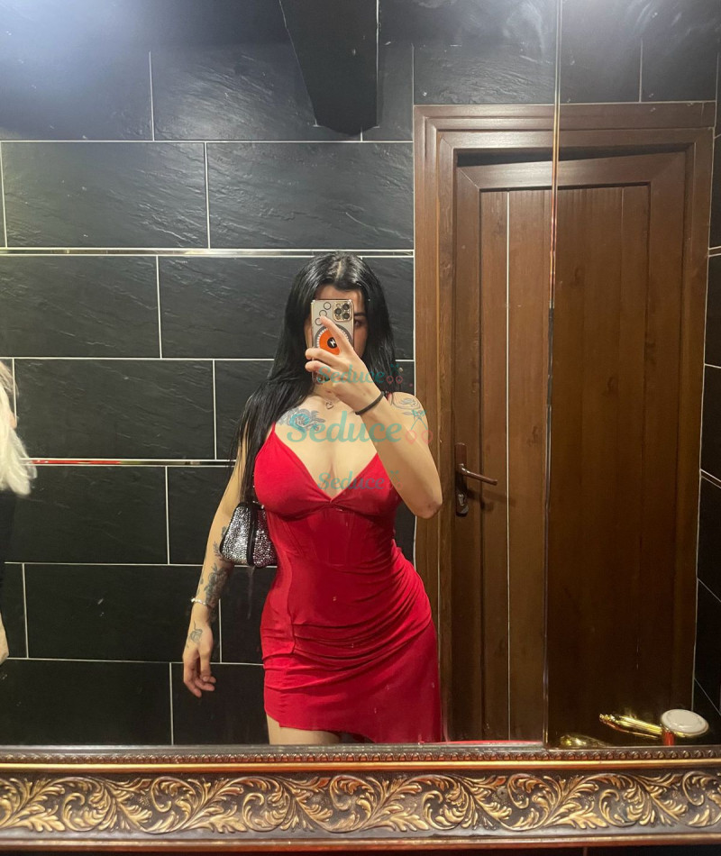 Photo escort girl Selin Kahraman : the best escort service