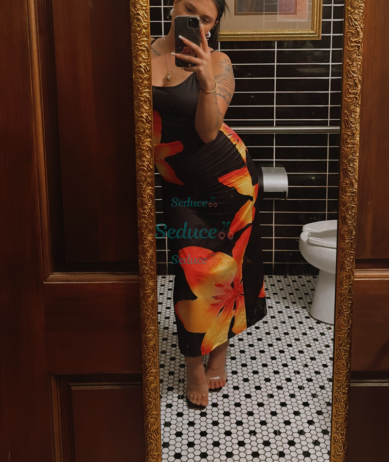 Photo escort girl Lucy: the best escort service