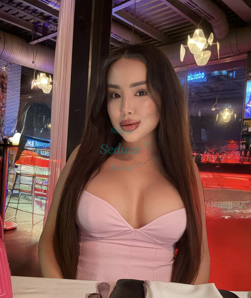 Photo escort girl Janulya: the best escort service