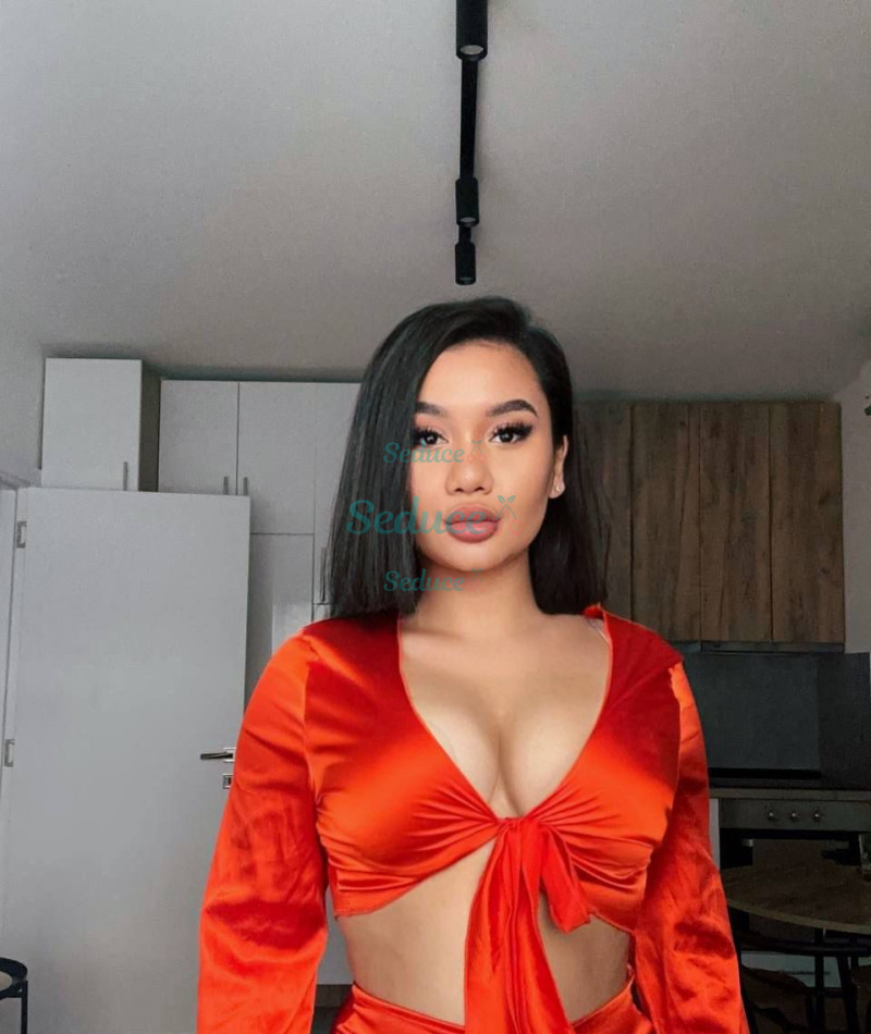 Photo escort girl Dina: the best escort service