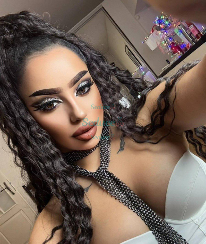 Photo escort girl Amelia: the best escort service