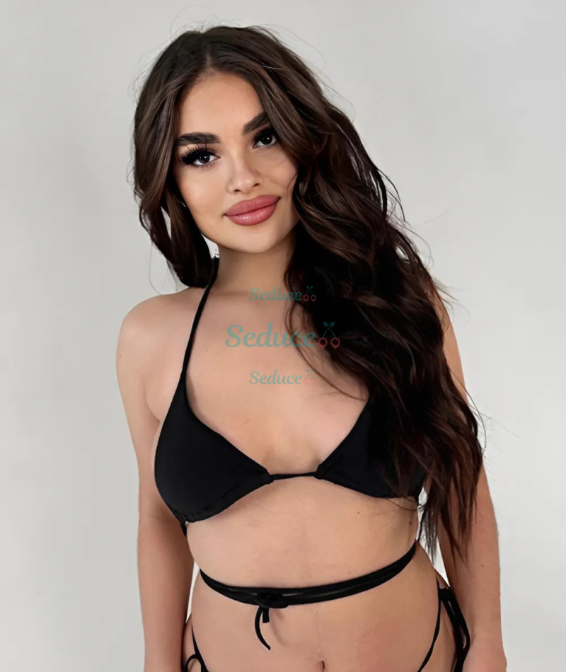 Photo escort girl Julina: the best escort service