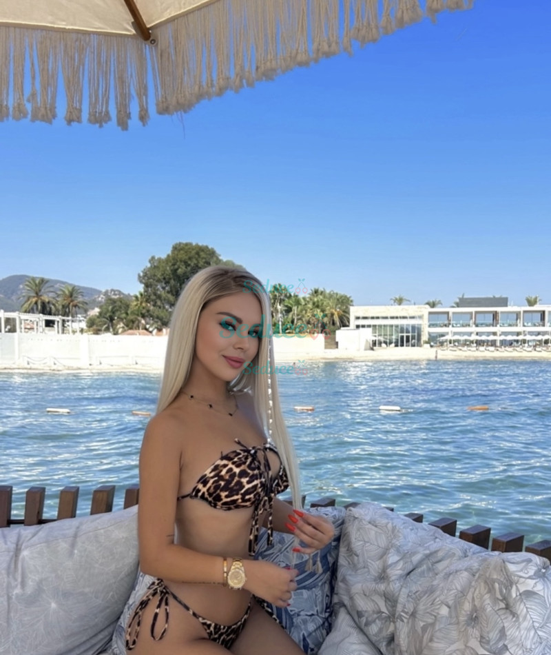 Photo escort girl BADE: the best escort service