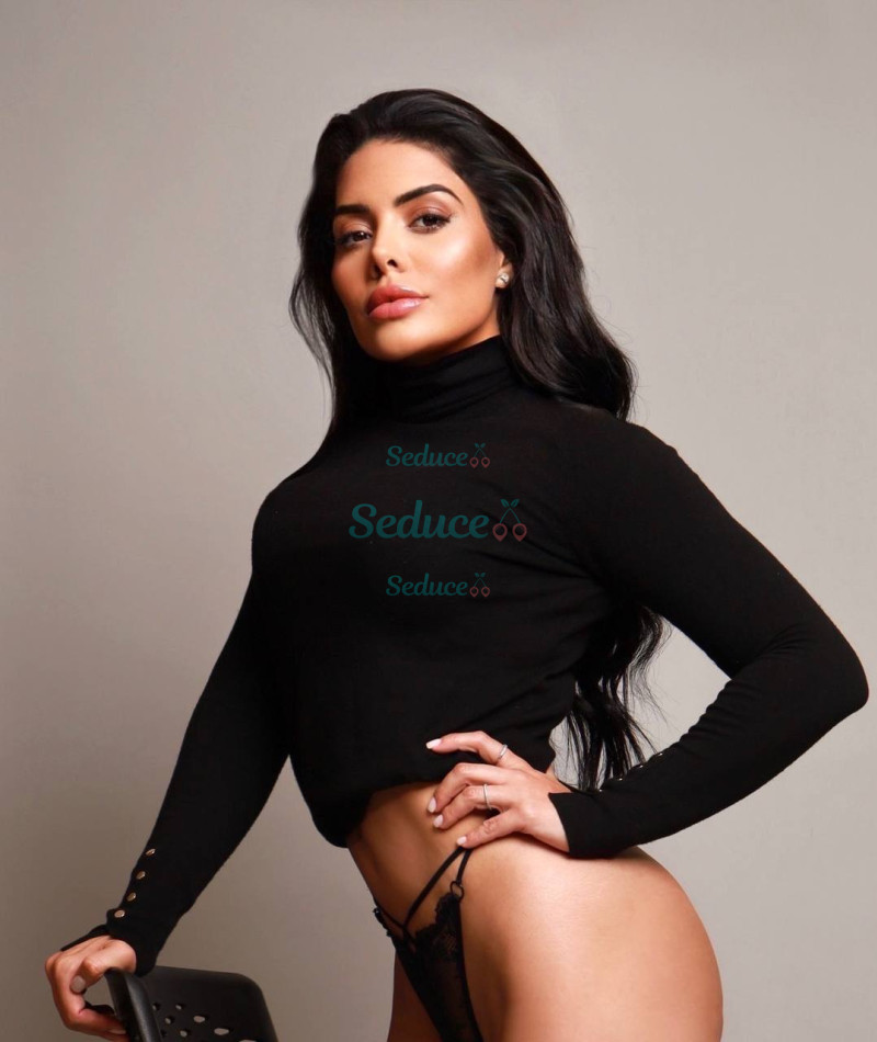 Photo escort girl Mack: the best escort service