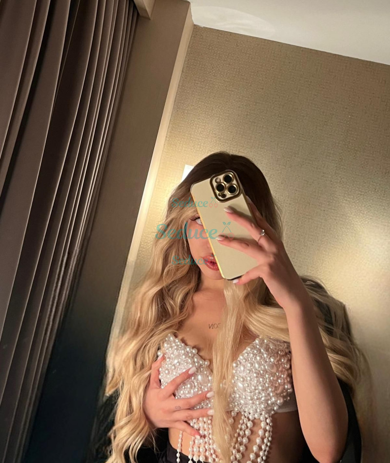 Photo escort girl Krisss: the best escort service