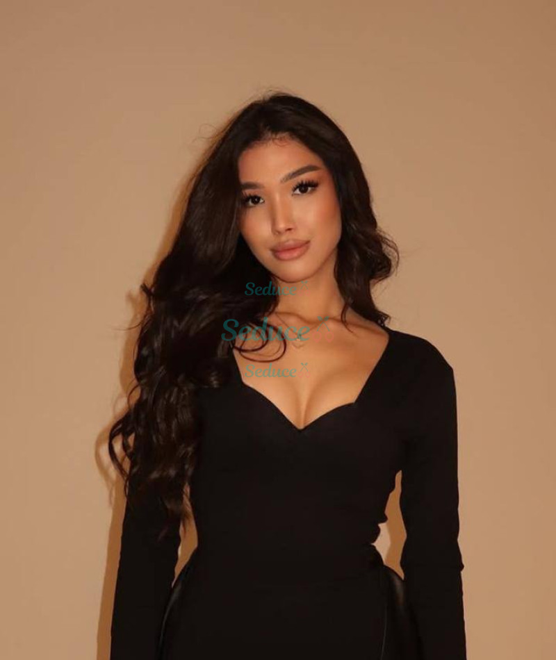 Photo escort girl Zullia: the best escort service
