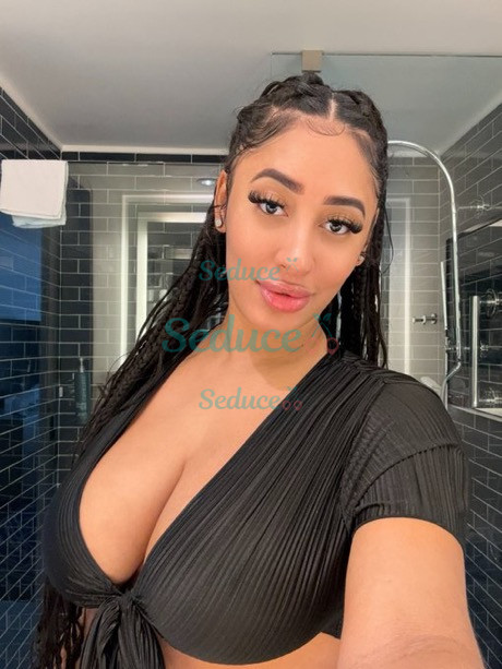 Photo escort girl Beauty: the best escort service