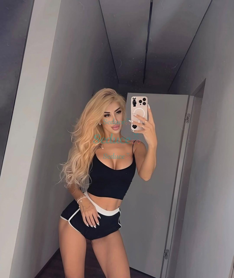 Photo escort girl Kira: the best escort service