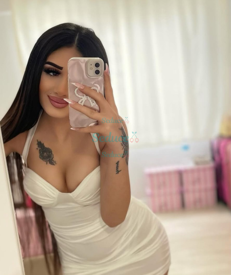 Photo escort girl Lia: the best escort service