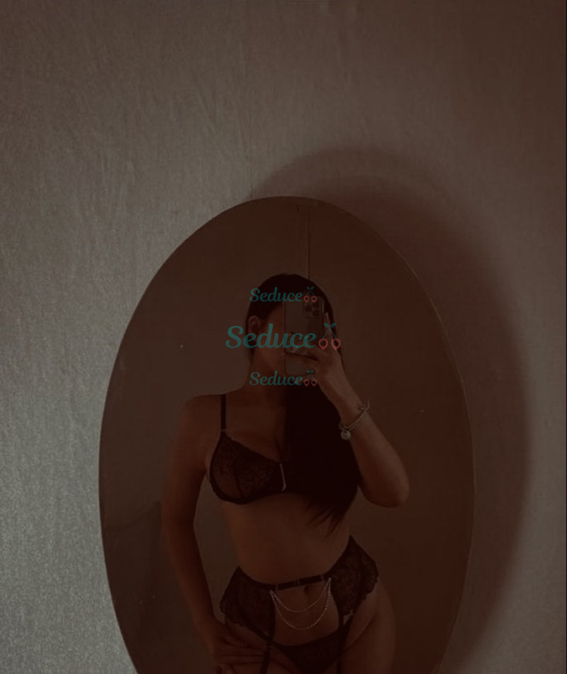 Photo escort girl Sina: the best escort service