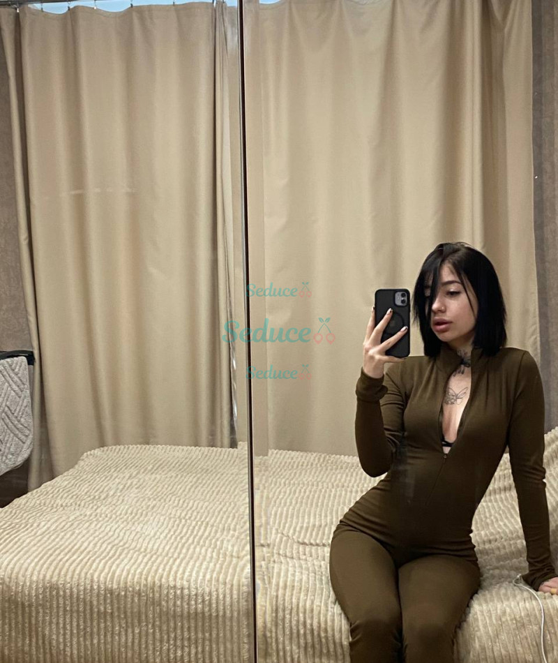 Photo escort girl Sandra: the best escort service