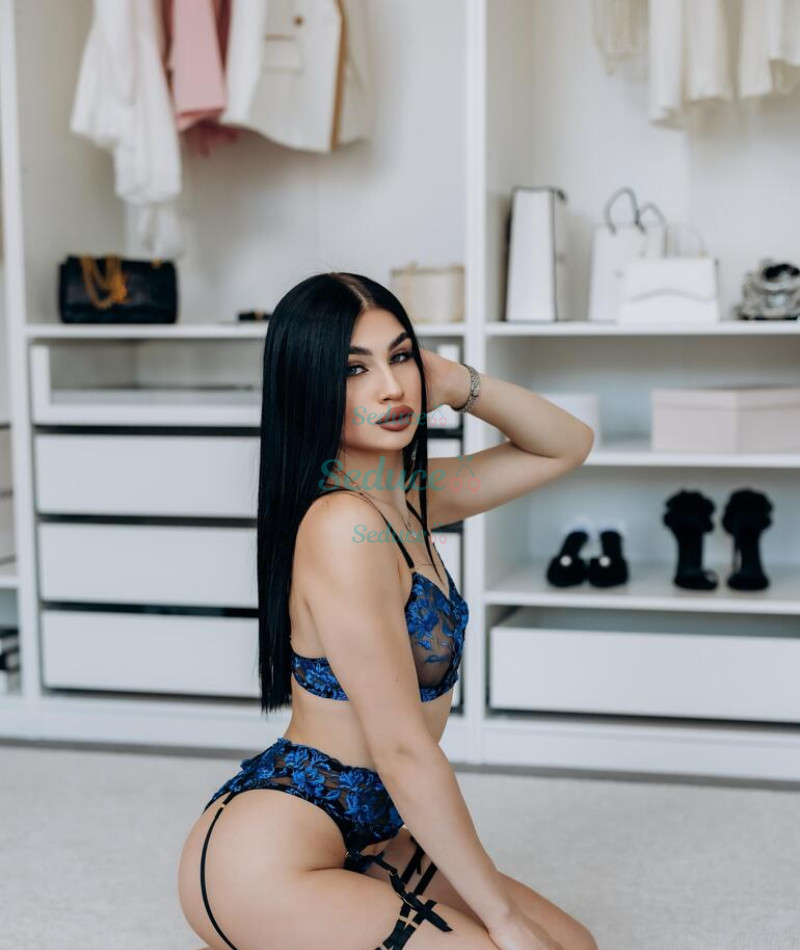 Photo escort girl Erica Glamour: the best escort service