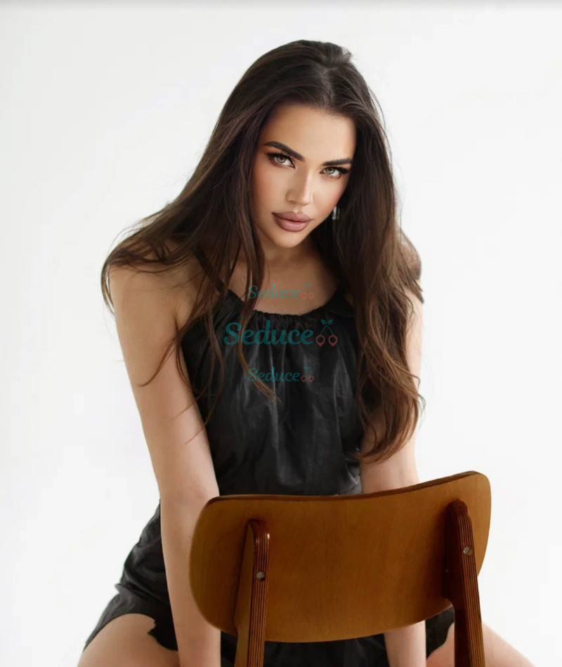 Photo escort girl Victoria: the best escort service