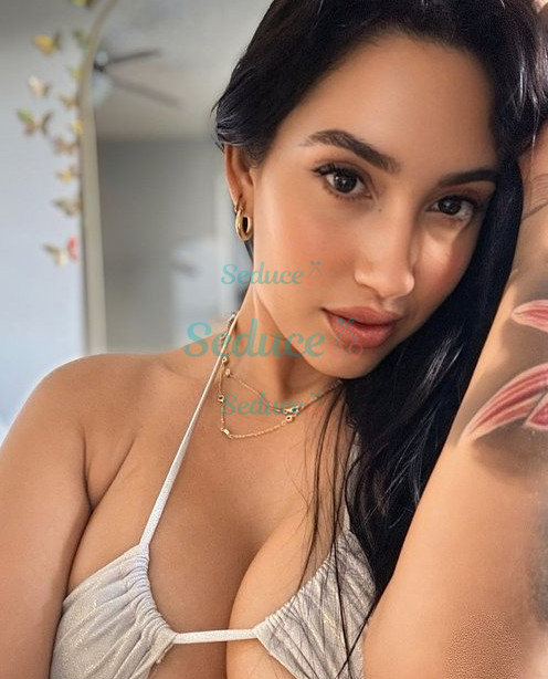 Photo escort girl Amelia: the best escort service