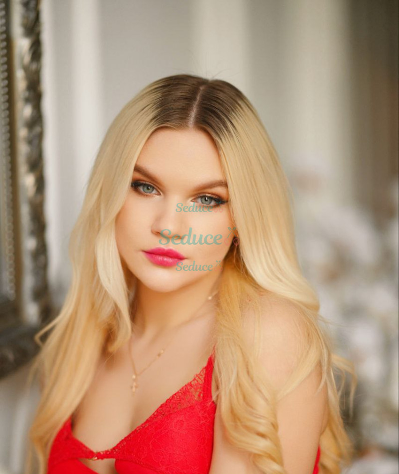 Photo escort girl Alice: the best escort service