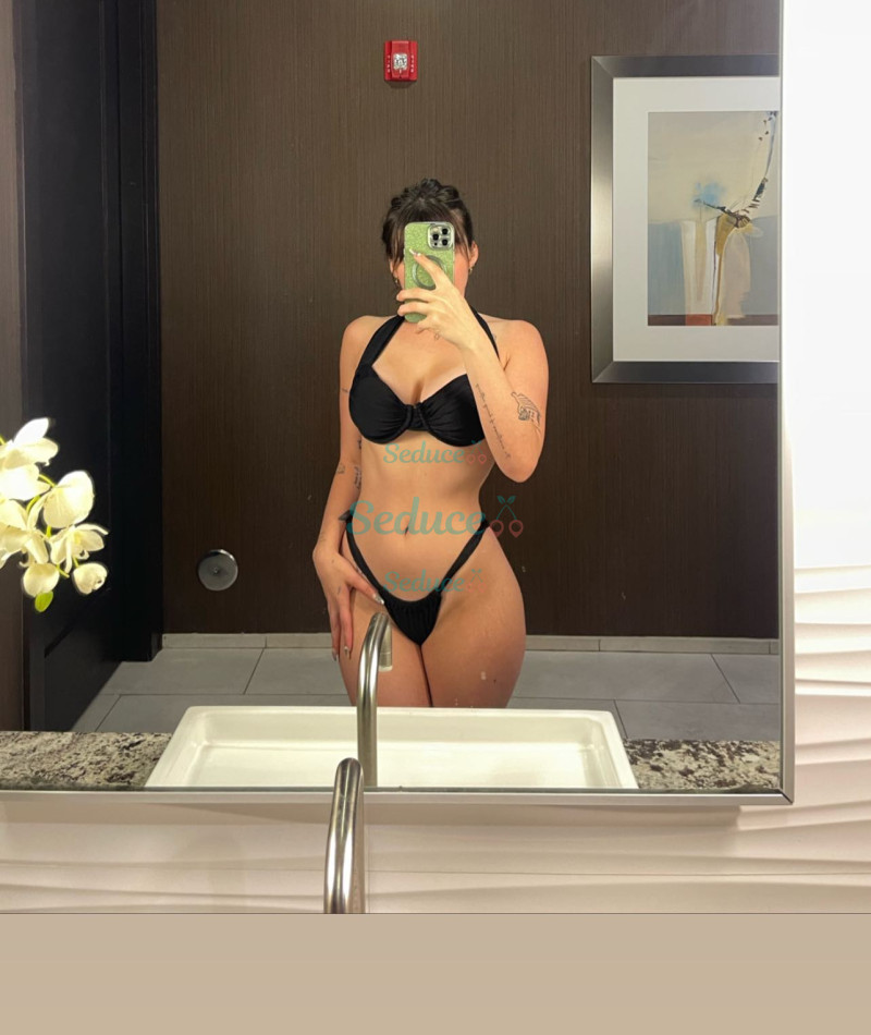 Photo escort girl Nina: the best escort service