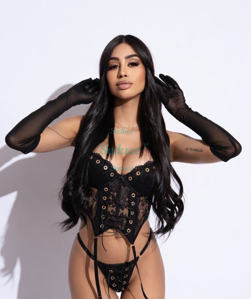 Photo escort girl Kaylee Glamour: the best escort service