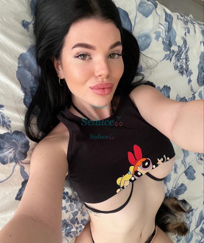 Photo escort girl ARINA VIP: the best escort service