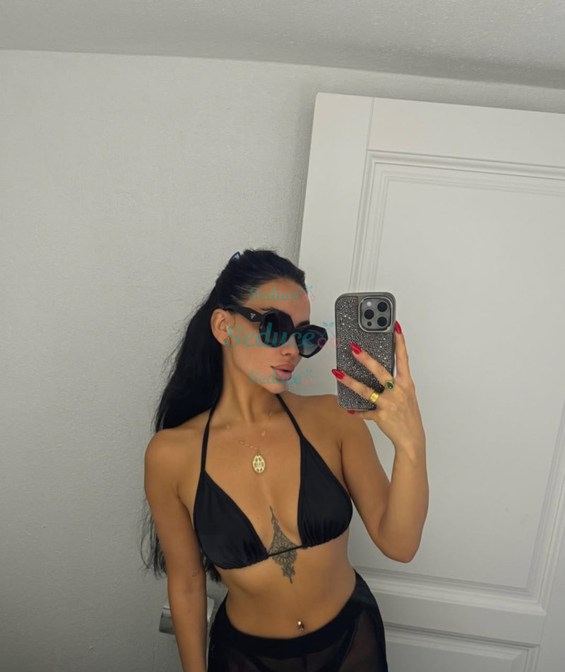 Photo escort girl Violetta : the best escort service