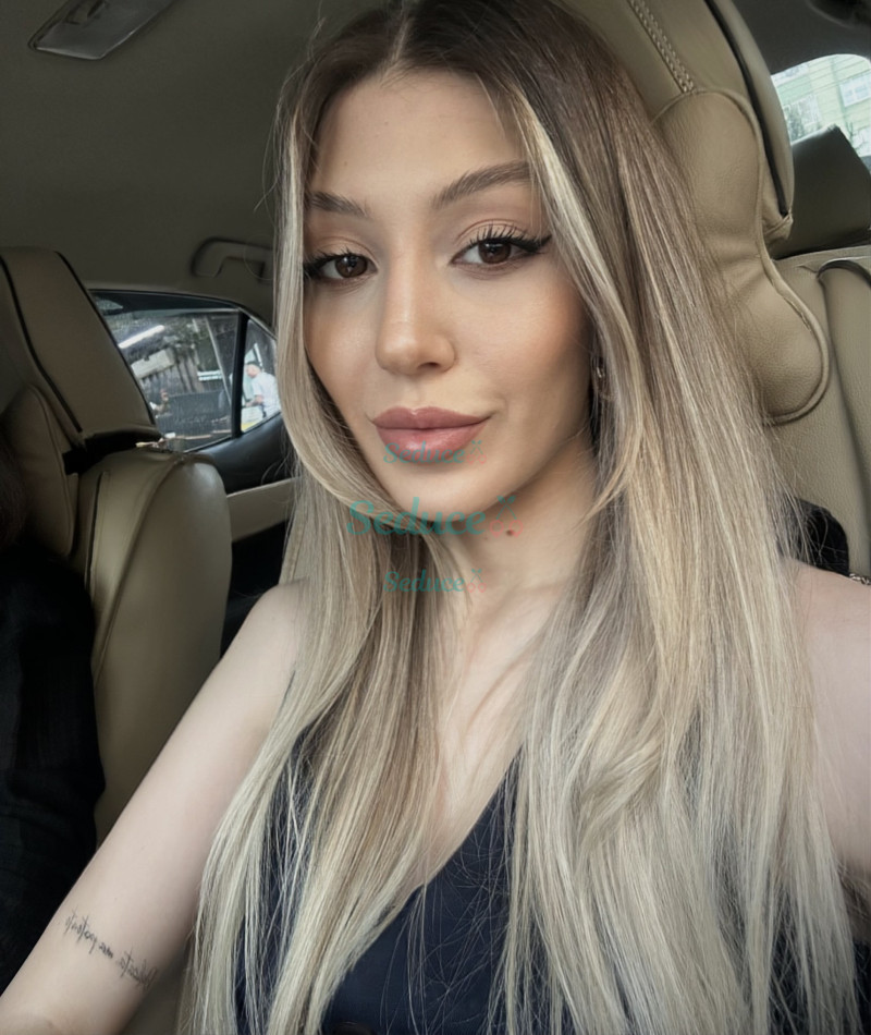 Photo escort girl Mona: the best escort service