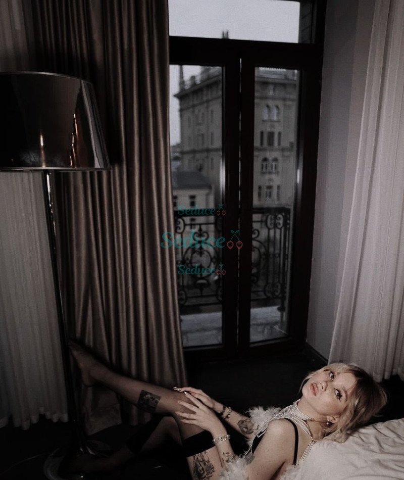 Photo escort girl Tsarina: the best escort service