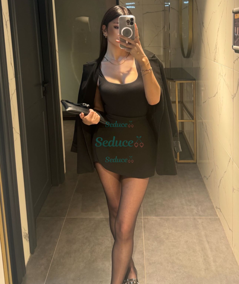 Photo escort girl relina: the best escort service