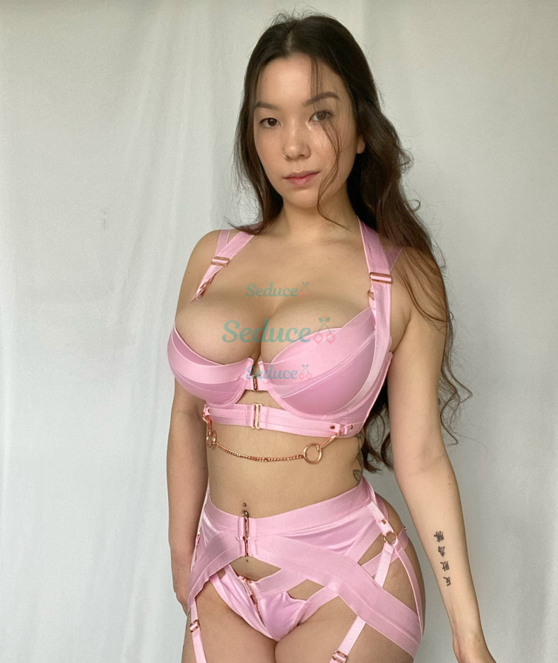Photo escort girl Danie Doris: the best escort service