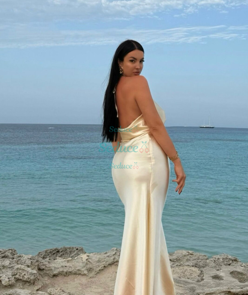 Photo escort girl Simona: the best escort service