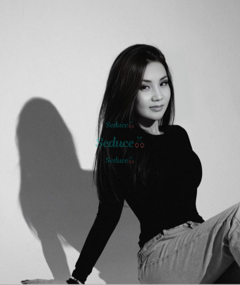 Photo escort girl Alinaa: the best escort service