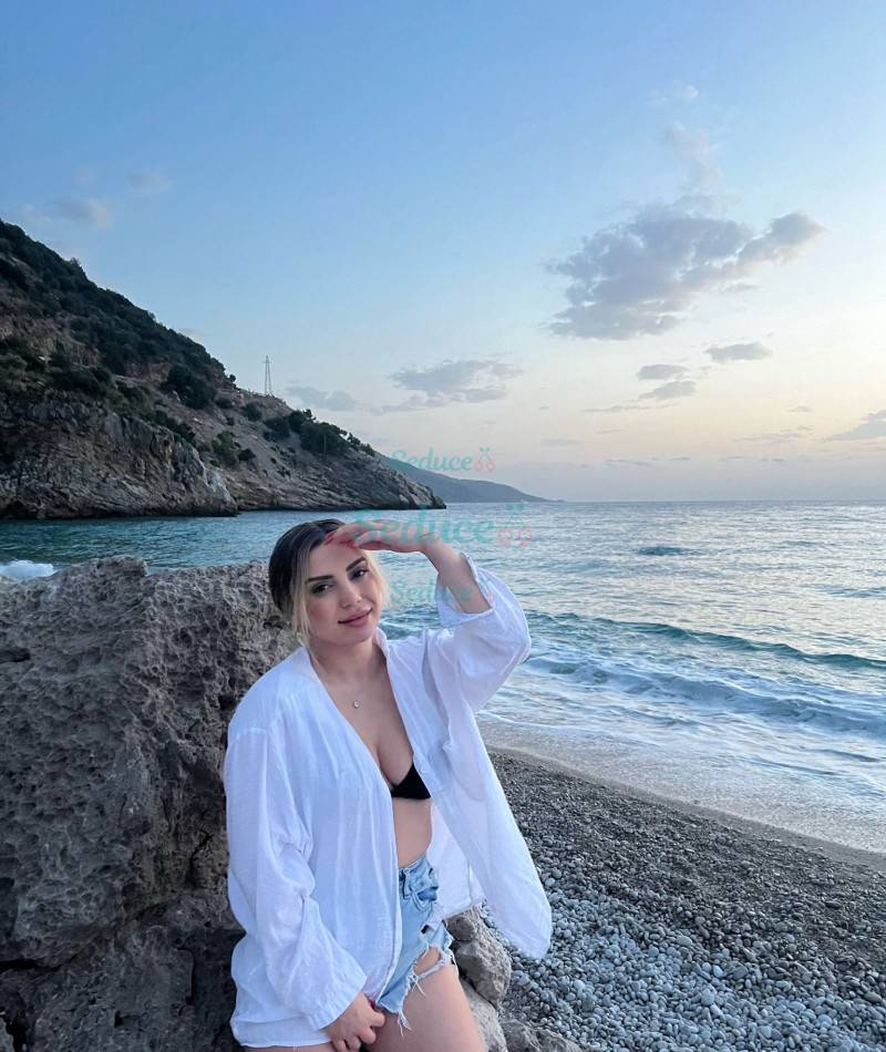 Photo escort girl Veronika: the best escort service