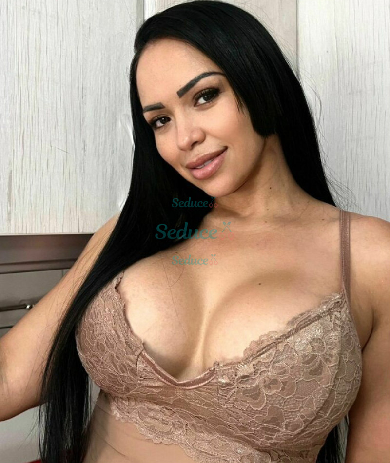 Photo escort girl Viky: the best escort service