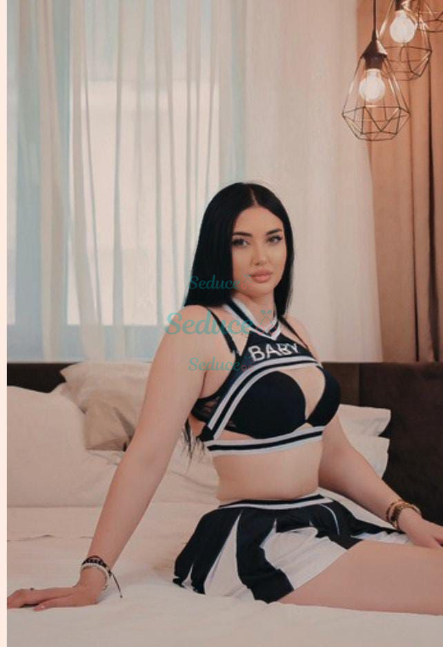 Photo escort girl Elly: the best escort service