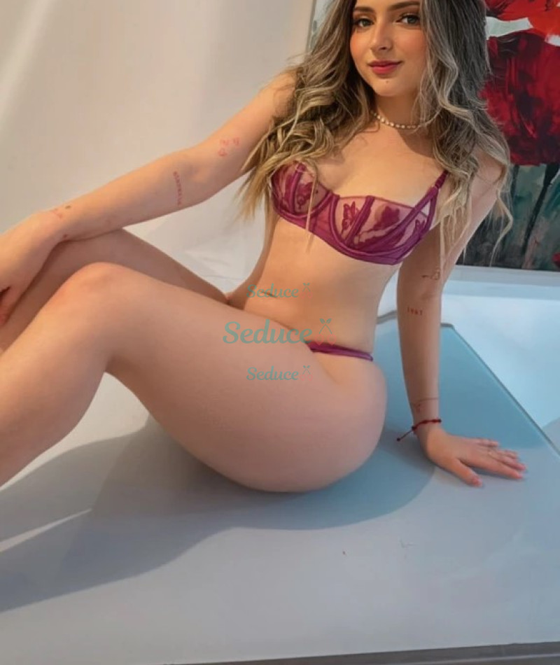 Photo escort girl Mya: the best escort service