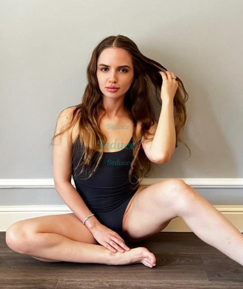 Photo escort girl Irina: the best escort service