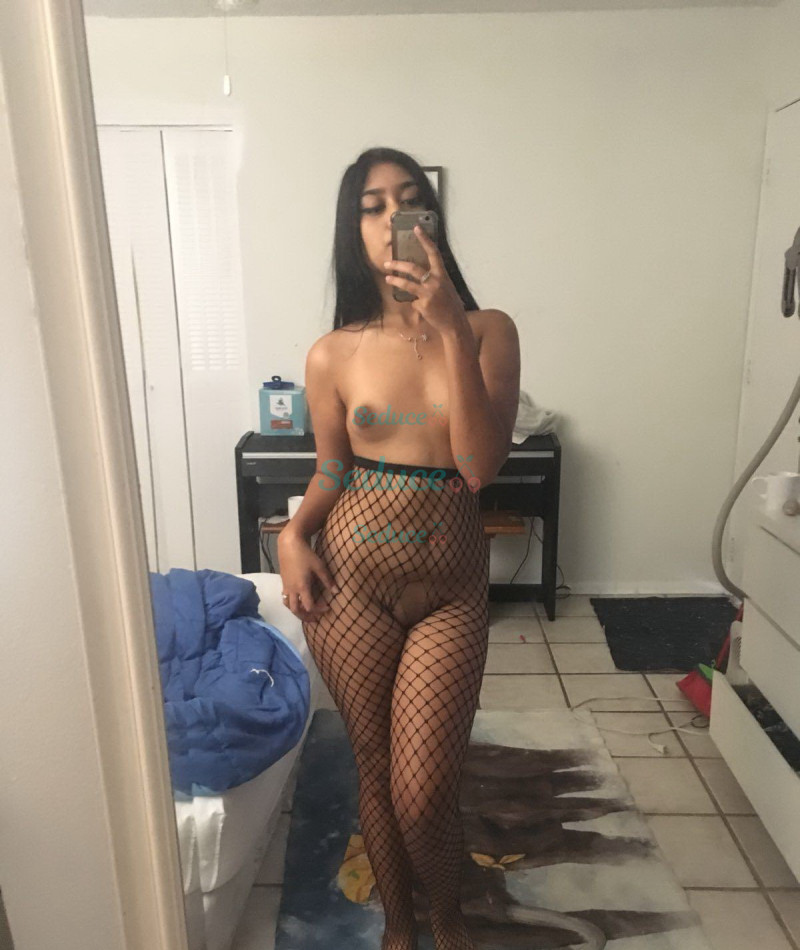Photo escort girl Nancy kaur : the best escort service