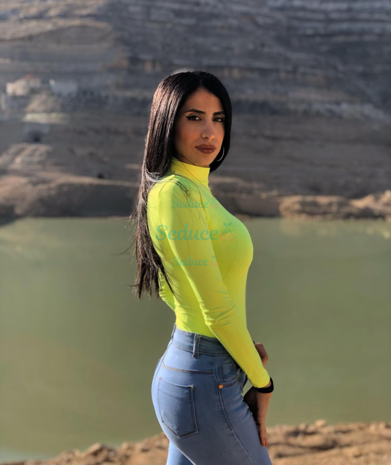 Photo escort girl Bella: the best escort service