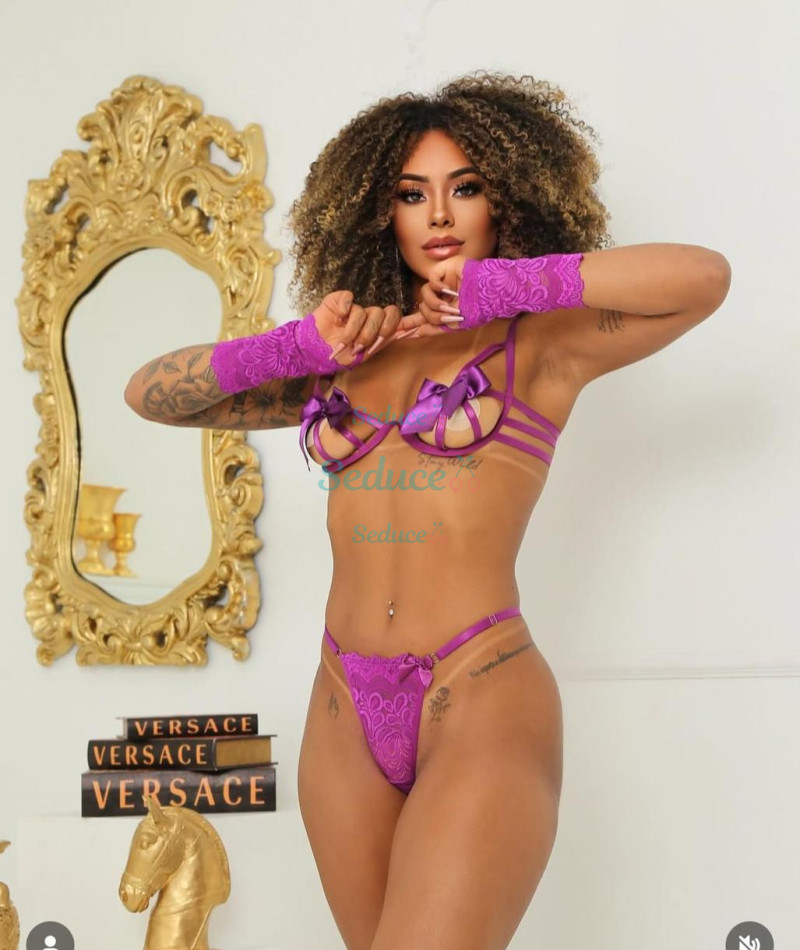 Photo escort girl ISIS: the best escort service