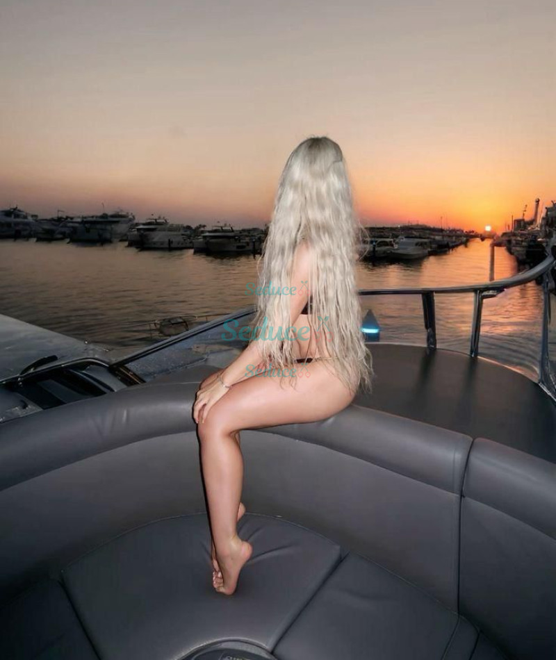 Photo escort girl MILAY VIP: the best escort service